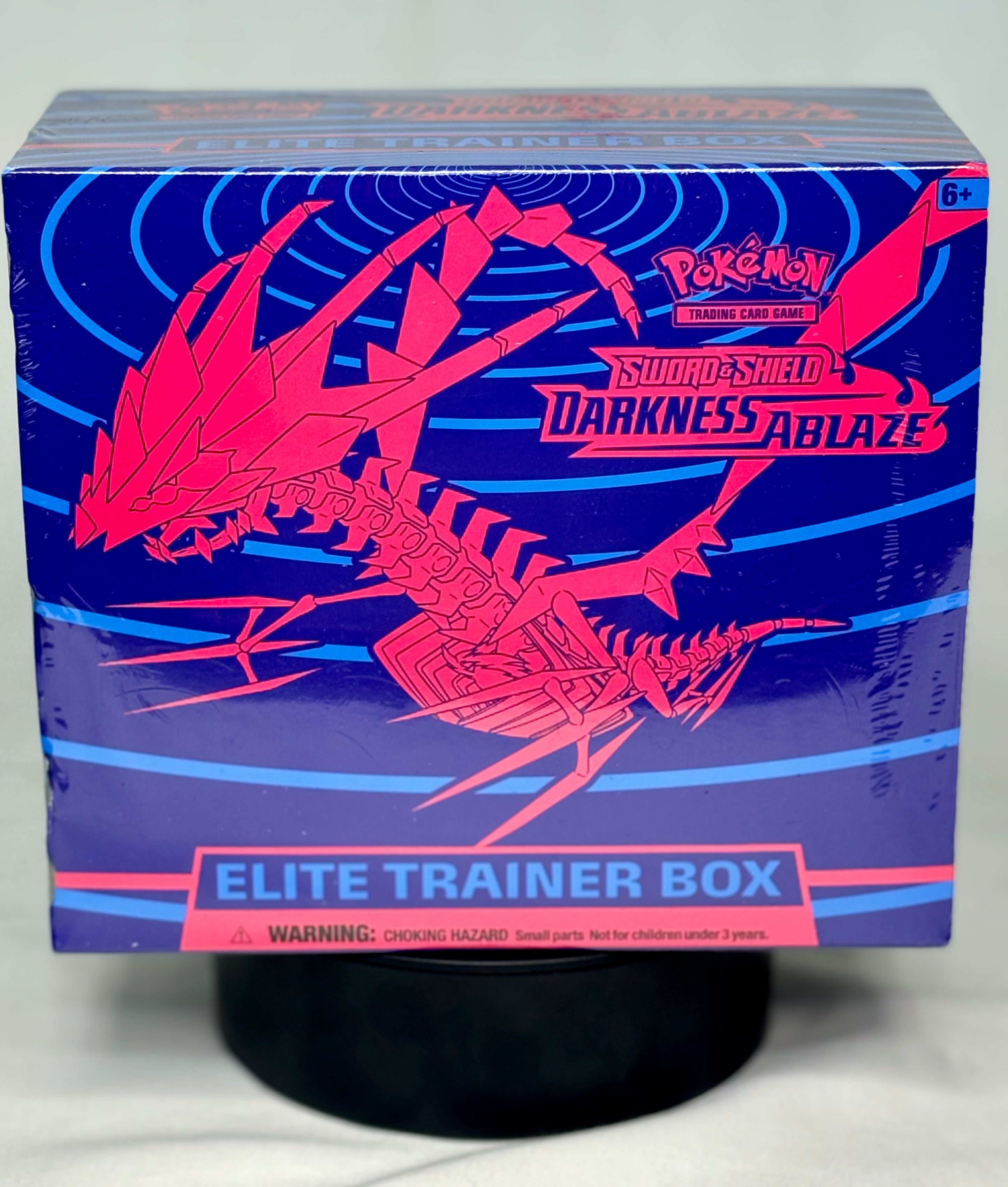 Pokemon Darkness Ablaze Elite Trainer Box